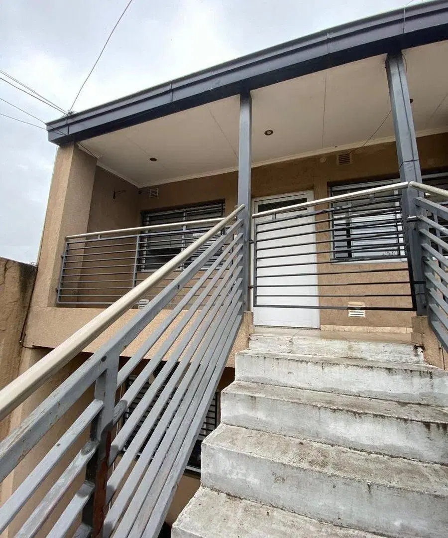 DEPARTAMENTO EN VENTA 1 DORMITORIO PLANTA ALTA 4