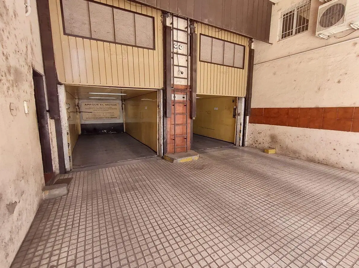 COCHERA EN VENTA ZONA CENTRO 5