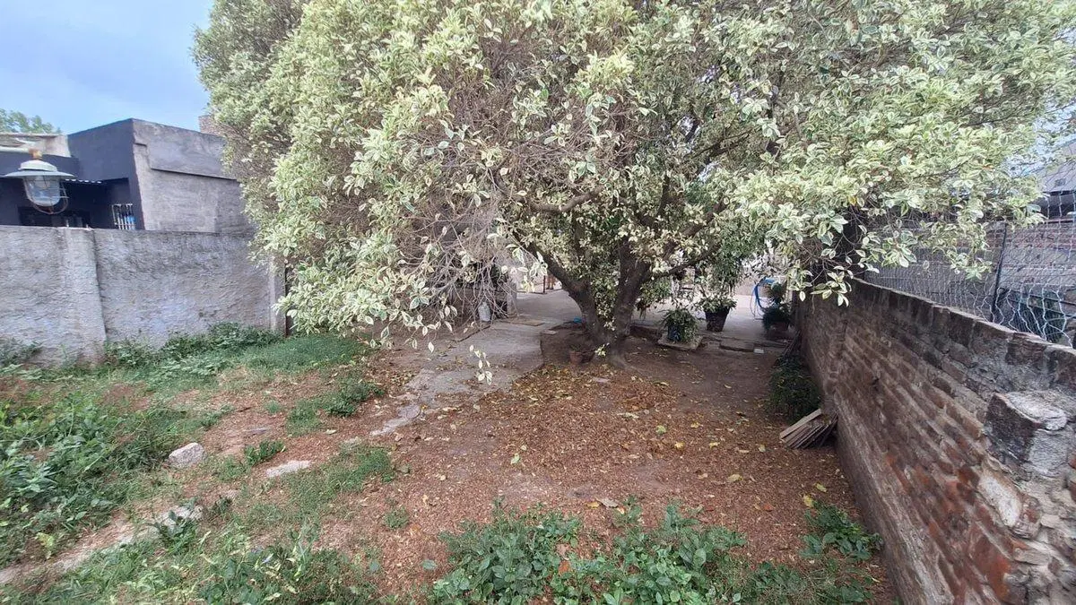 DOS CASAS EN VENTA 5 AMBIENTES ZONA SUR ROSARIO 4