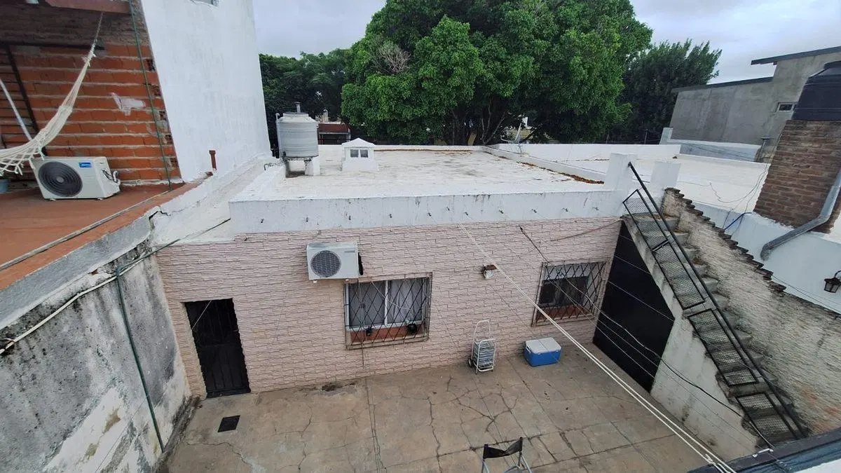 DOS CASAS EN VENTA 5 AMBIENTES ZONA SUR ROSARIO 3