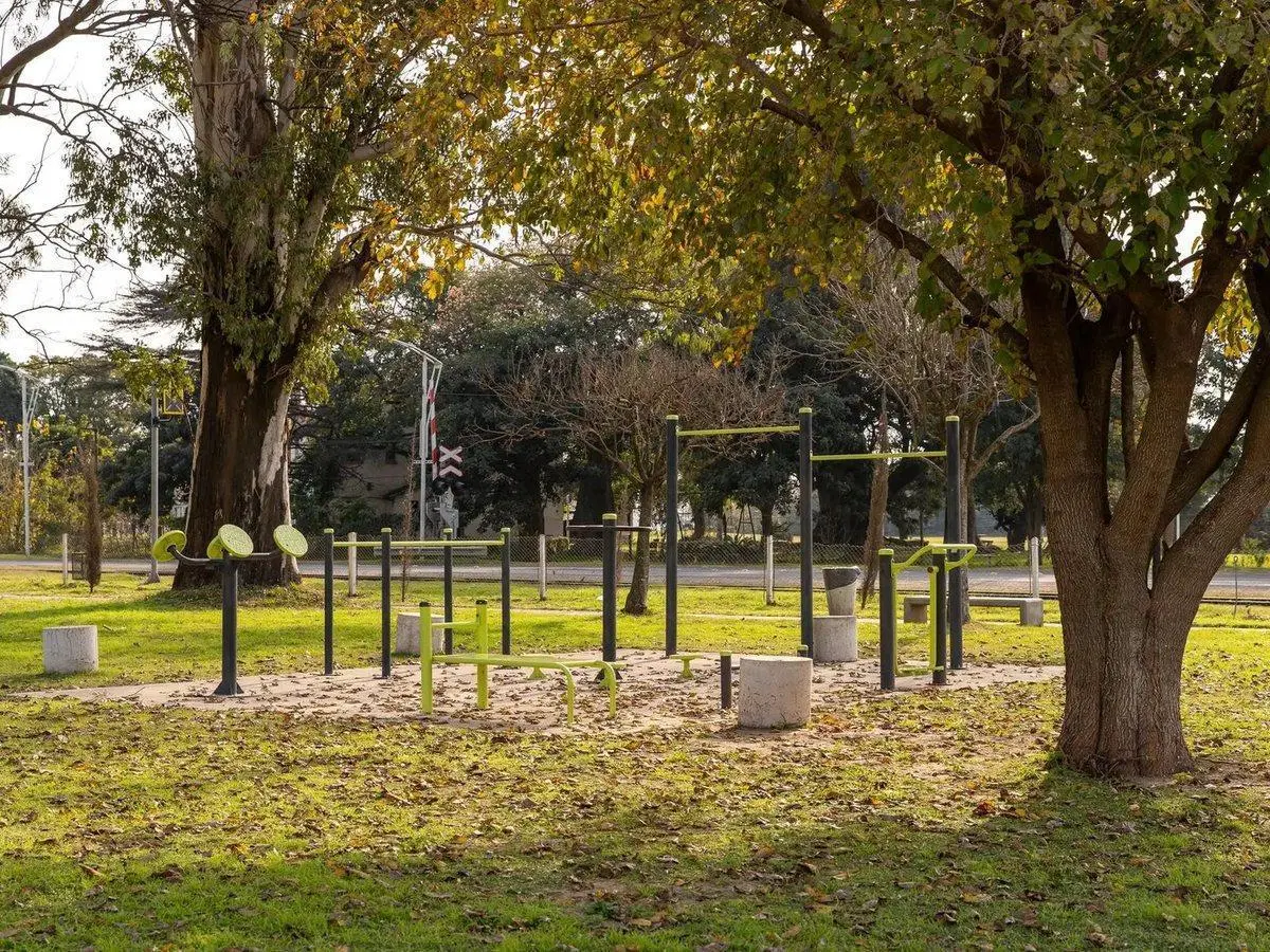 VENTA LOTE EN BARRIO LA SERENA,  ALVEAR. 300 mts 5
