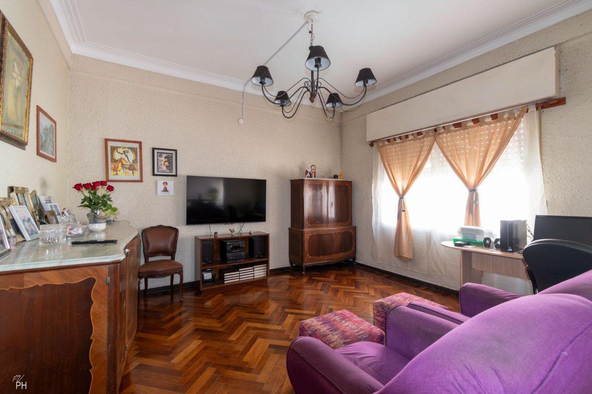 Foto de CASA DE PASILLO PLANTA ALTA 3 DORMITORIOS, imagen 2