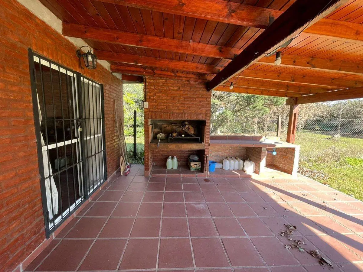 Venta casa en Oliveros con gran terreno 4
