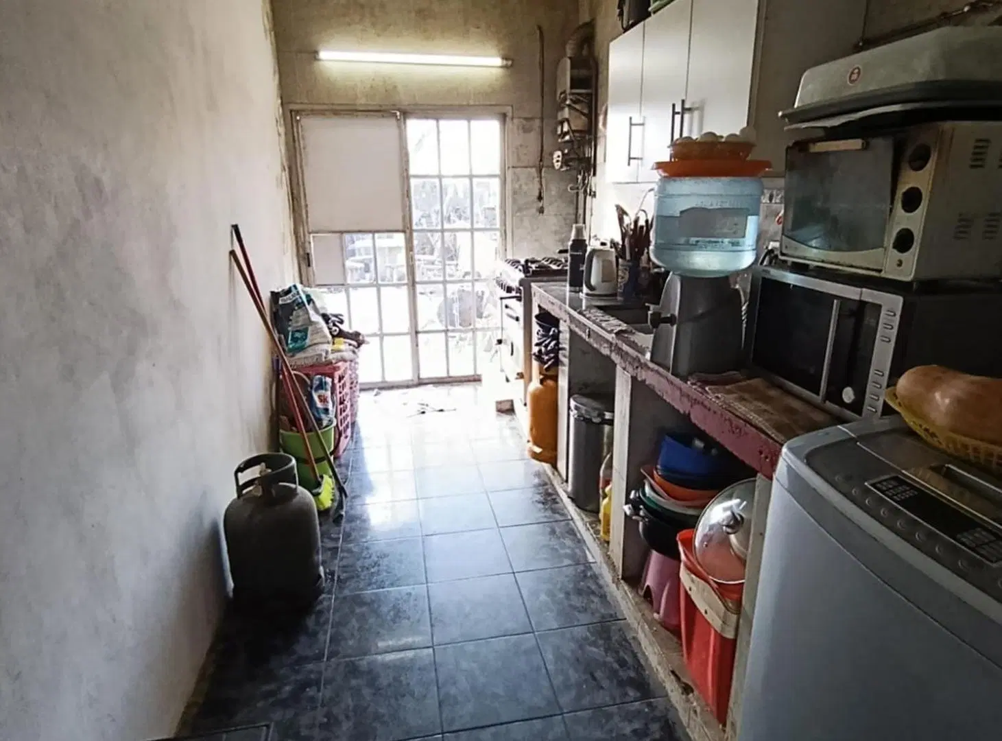 CASA CON GALPON EN VENTA 3 DORMITORIOS AZCUENAGA 5