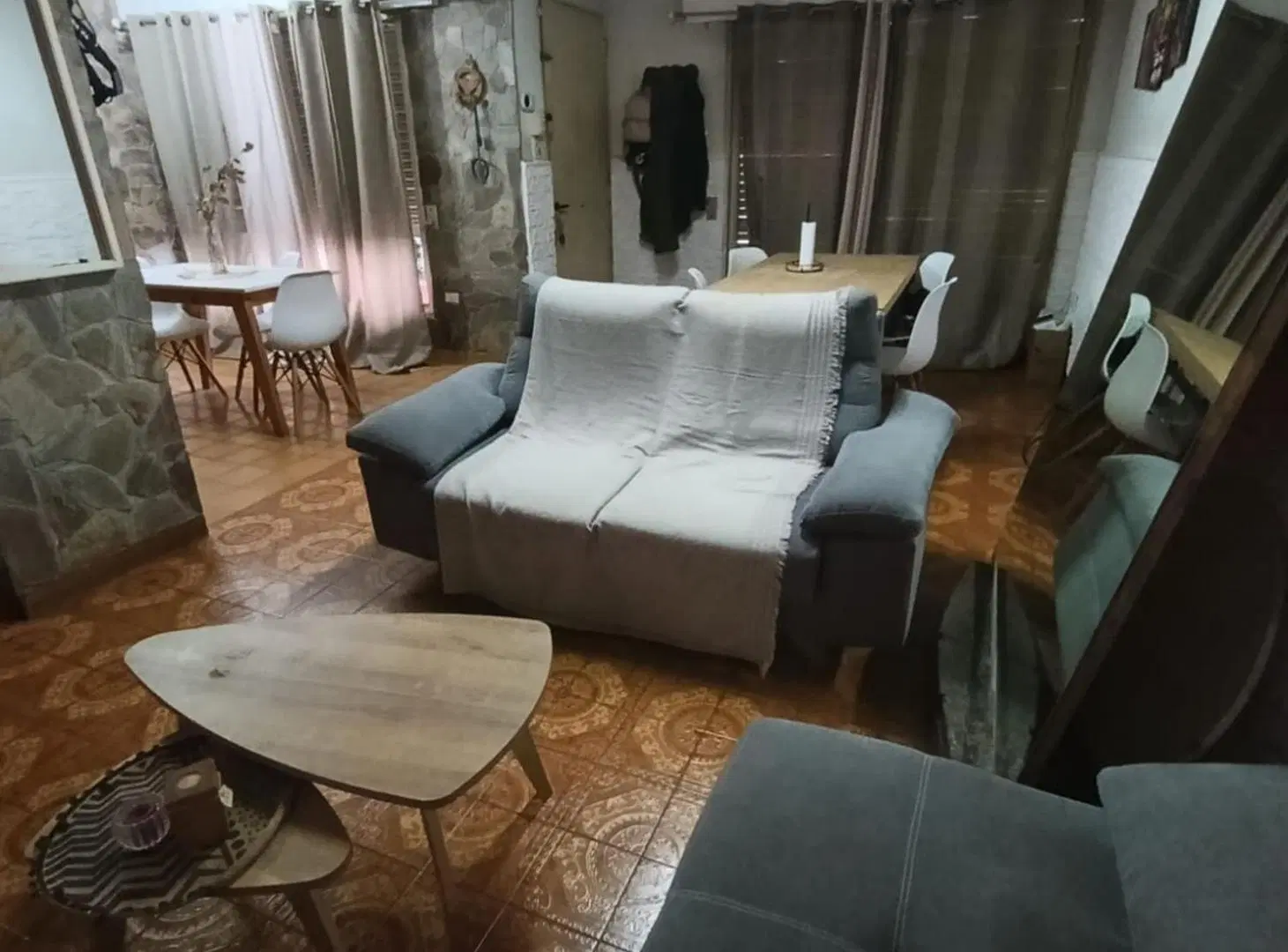 CASA EN VENTA PB PATIO Y COCHERA B° LAS DELICIAS 3
