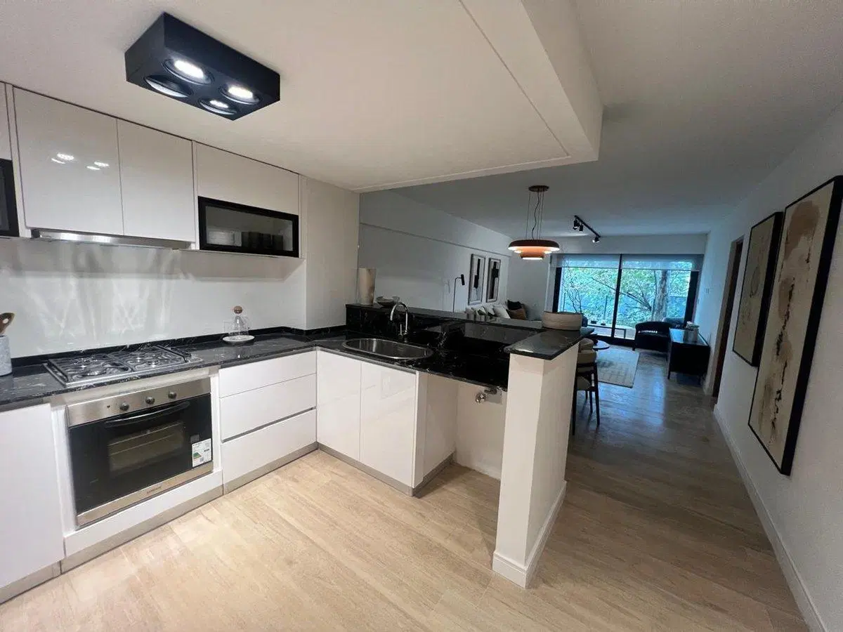 DEPARTAMENTO  EN VENTA DOS DORMITORIOS LOURDES 4