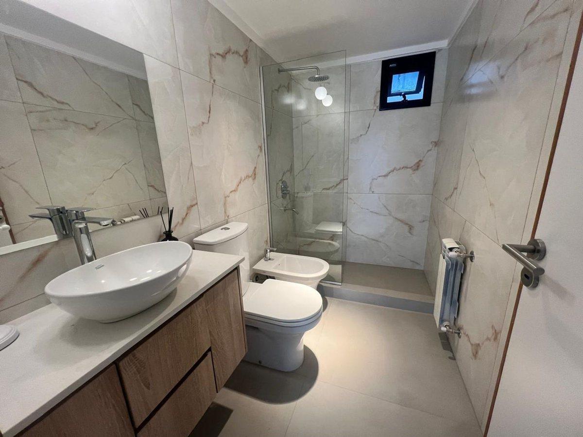 Foto de DEPARTAMENTO EN VENTA DOS DORMITORIOS LOURDES, imagen 4