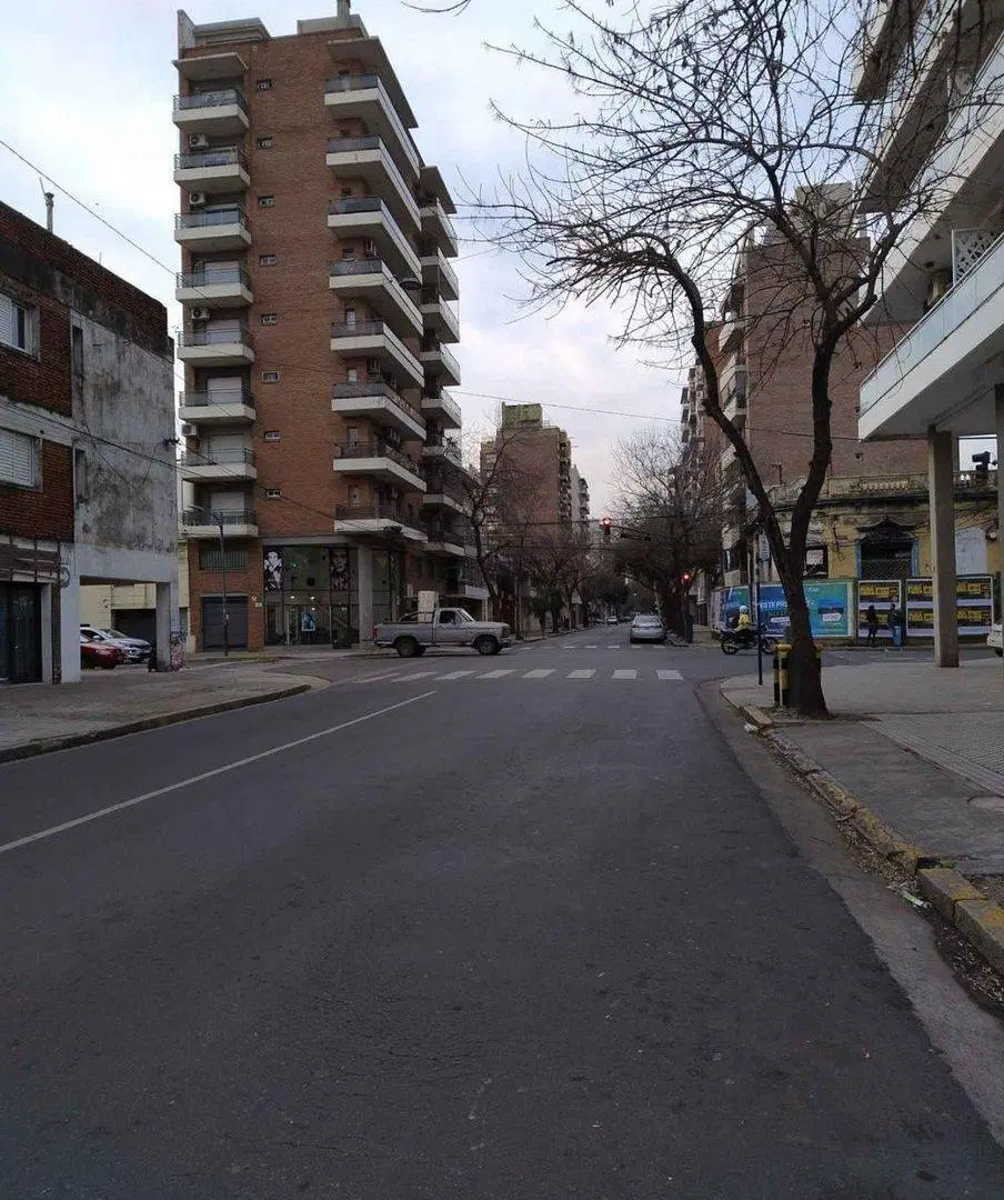 VENTA LOCAL COMERCIAL ABASTO 4