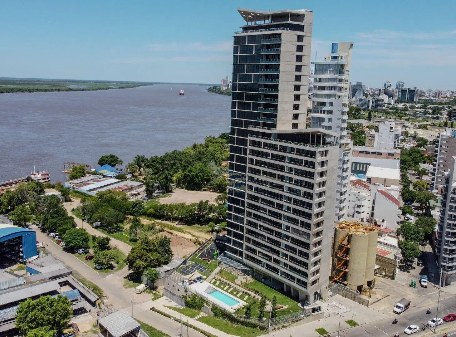 VENTA DEPARTAMENTO DOS DORMITORIOS TORRE BRISA 2