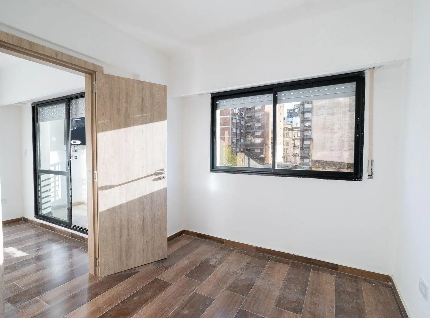 VENTA DEPARTAMENTO  1 DORMITORIO ZONA RIO 4