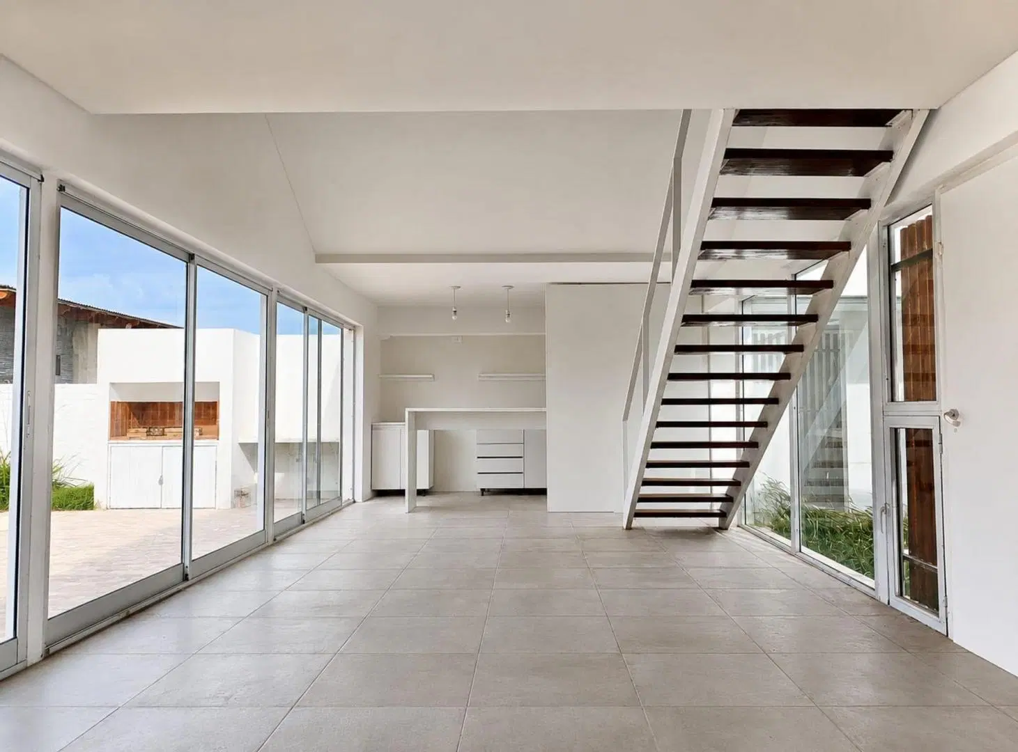 CASA EN VENTA 3 DORMITORIOS CON PISCINA 5