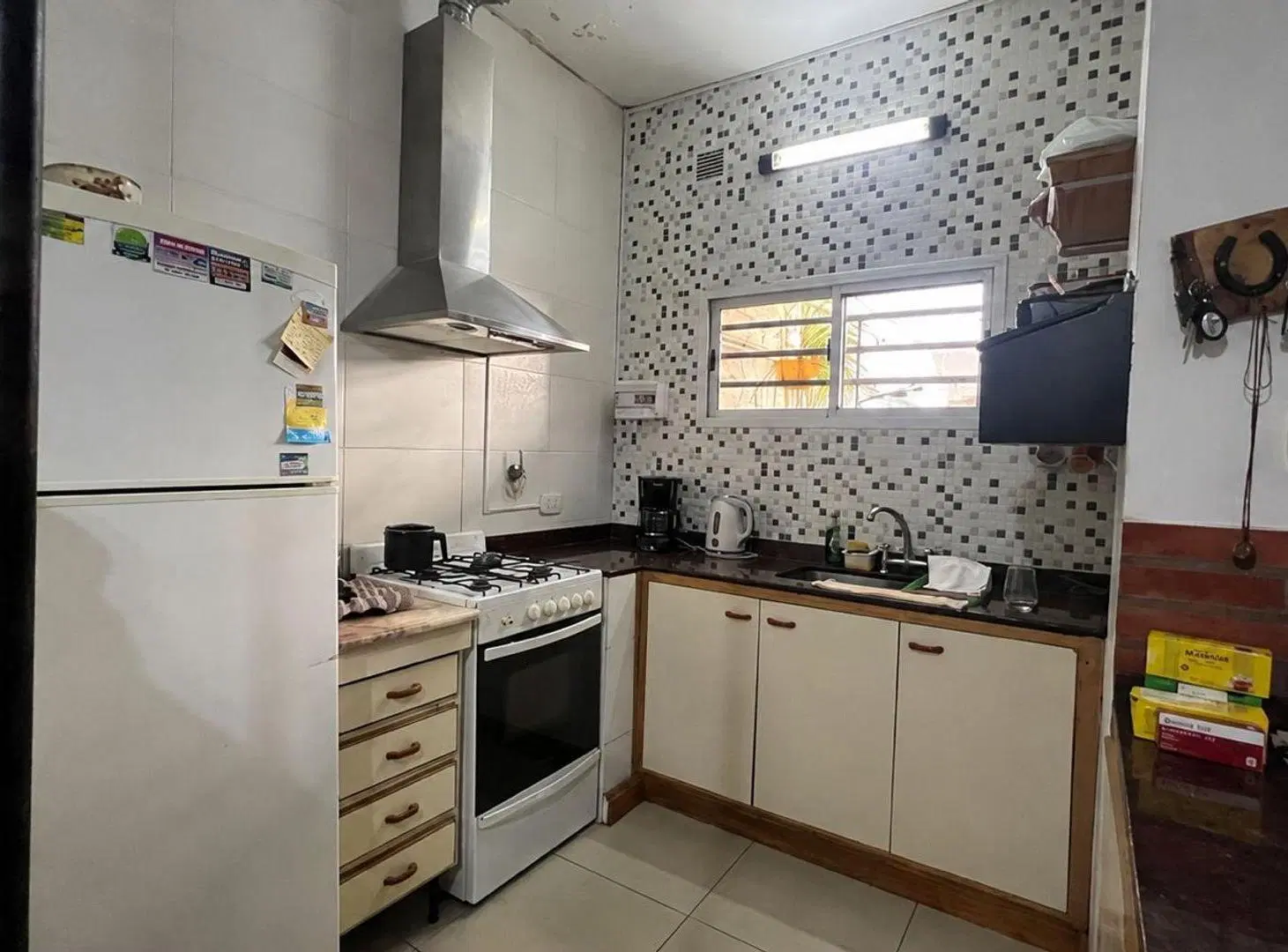 VENTA CASA PASILLO BARRIO ALBERDI 3