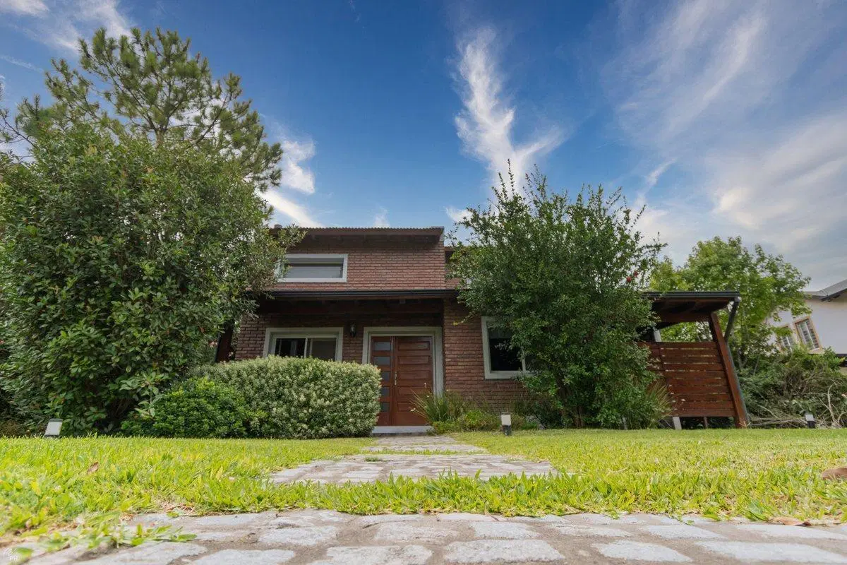 VENTA CASA 3 DORMITORIOS COUNTRY CIELO- ROLDAN 2