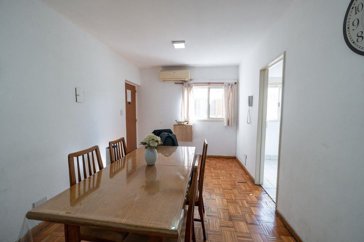 VENTA - DPTO 2 DORM AL FRENTE SOBRE SAN MARTIN