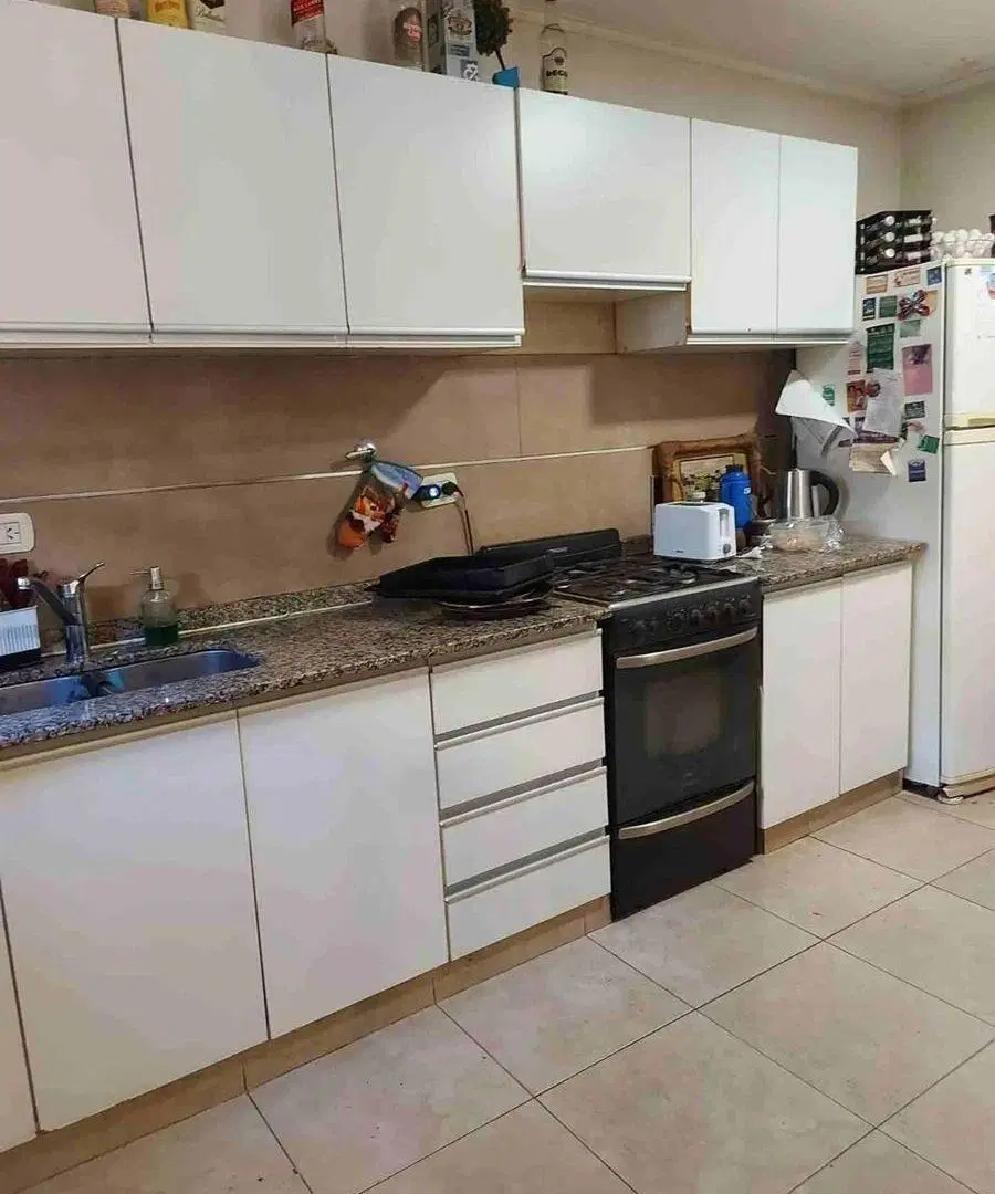 CASA EN VENTA 2 DORMITORIOS ESPAÑA Y HOSPITALES 4
