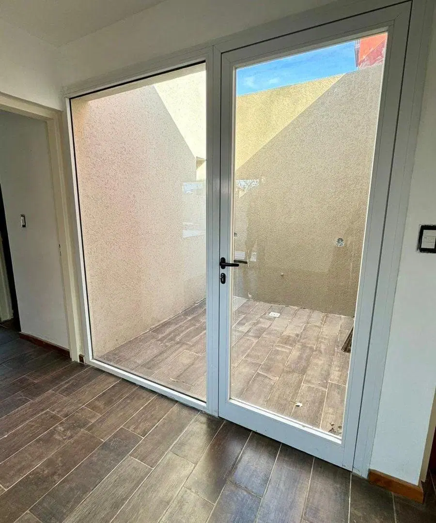 CASA EN VENTA DOS DORMITORIOS FUNES ZONA 8 3