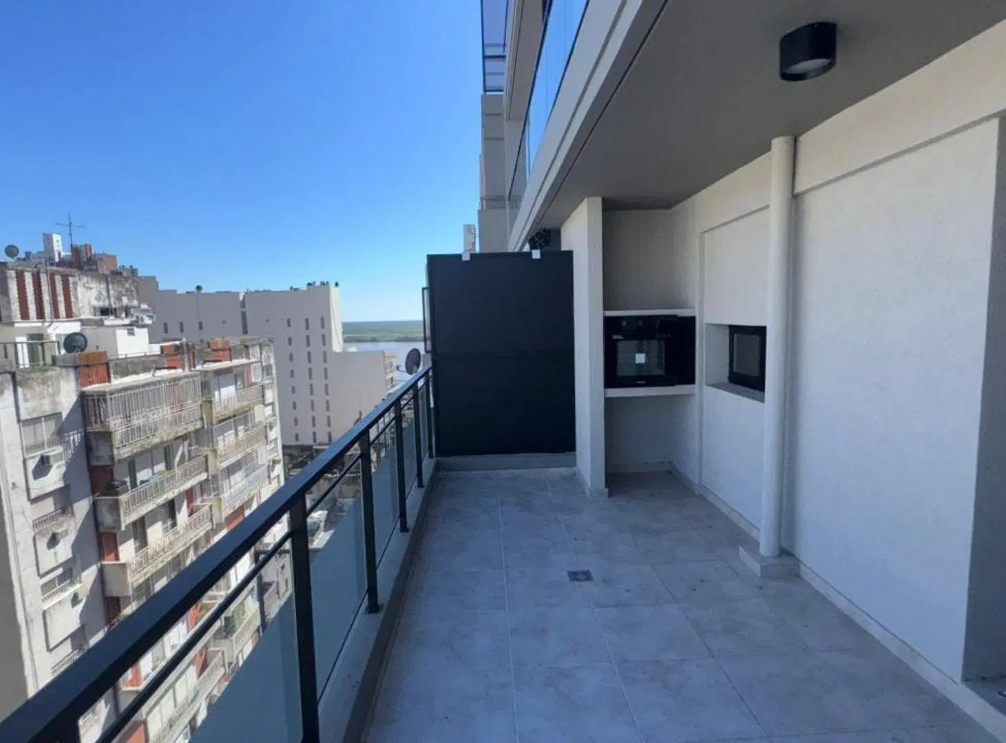 VENTA DEPARTAMENTO 2 DORMITORIO CENTRO RIO COCHERA 3