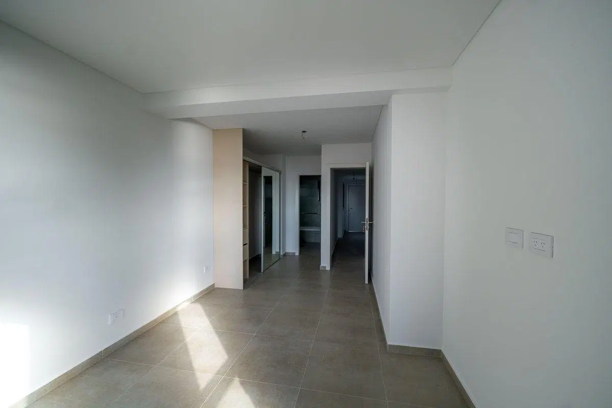 VENTA DEPARTAMENTO 2 DORMITORIO CENTRO RIO COCHERA 5