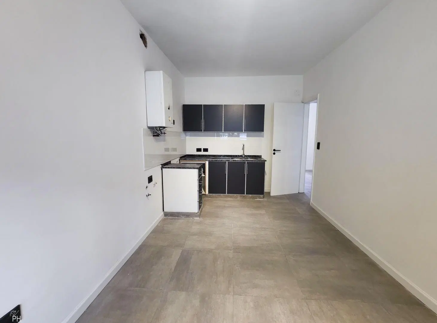 VENTA CASA 3 DORMITORIOS PLANTA ALTA ABASTO 4