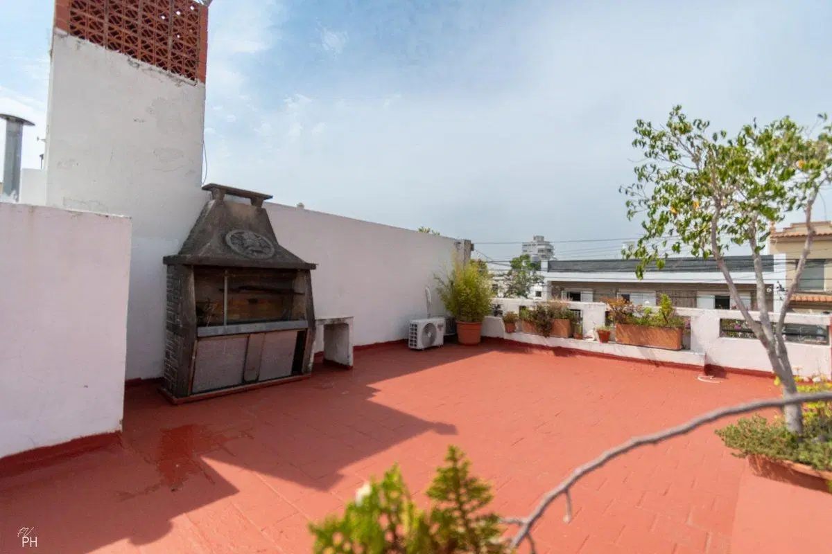 CASA EN VENTA ARROYITO CON COCHERA APTA CREDITO 4