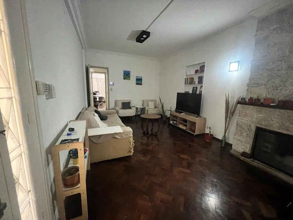 CASA EN VENTA DE 2 DORMITORIOS ALBERDI 8