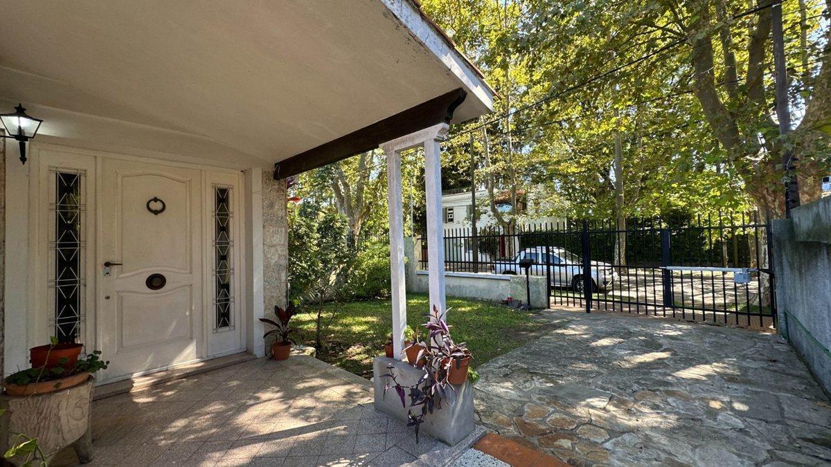 CASA EN VENTA DE 2 DORMITORIOS ALBERDI