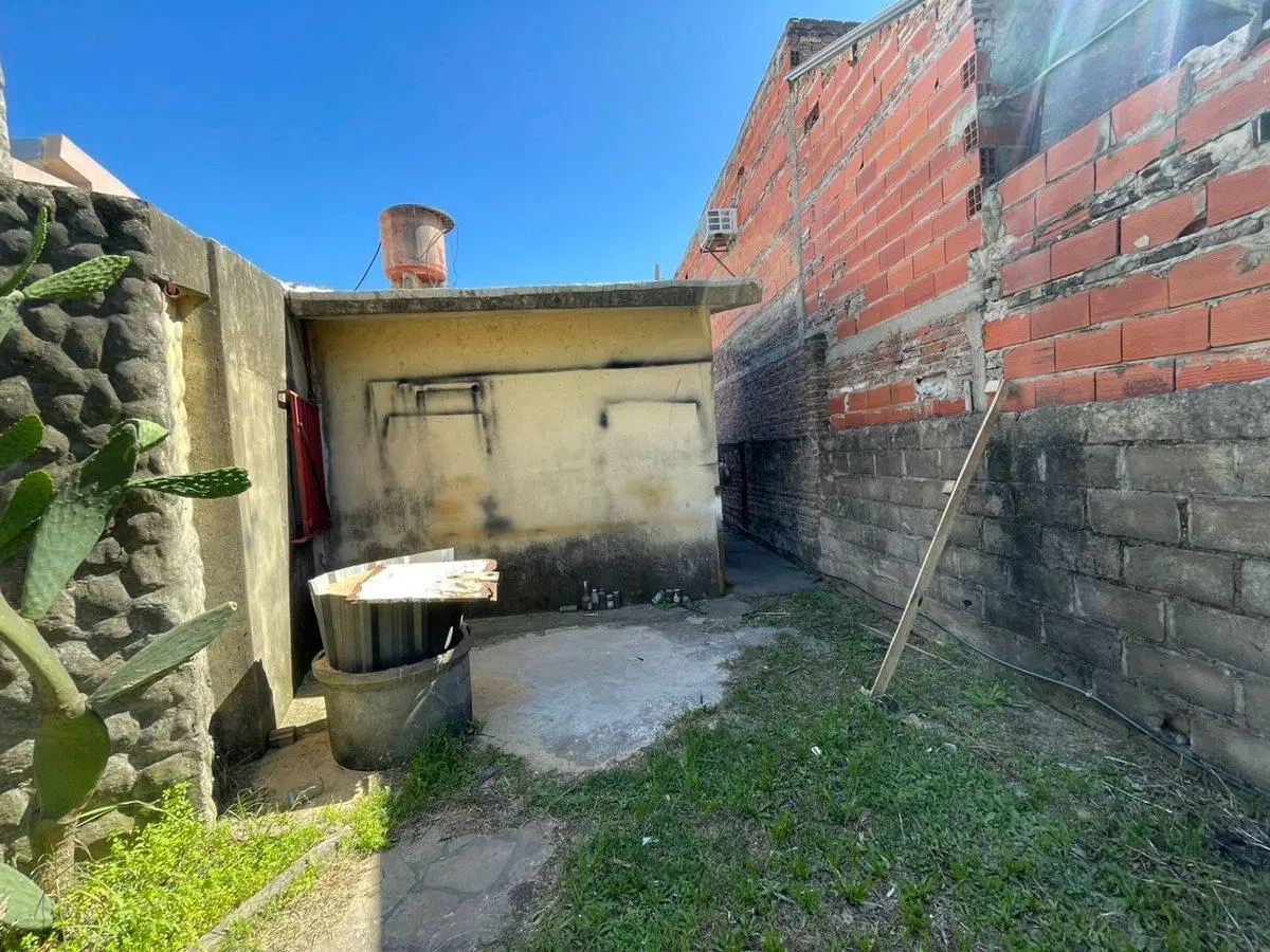CASA EN VENTA FISHERTON 4