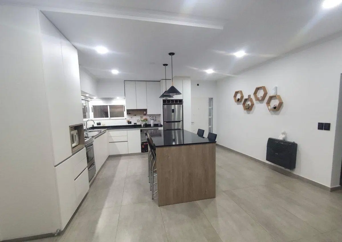 VENTA CASA 2 DORMITORIOS APTO CREDITO- CAMPIÑAS 5