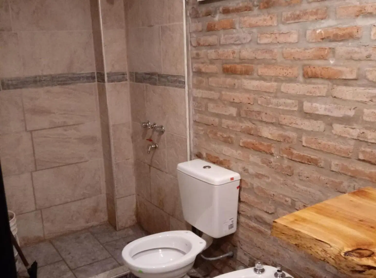 VENTA DE LOTE CON CONSTRUCCION EN IBARLUCEA 3