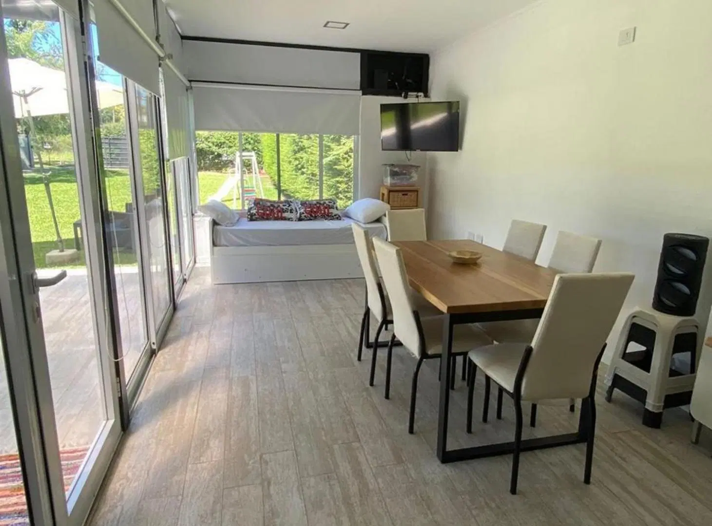 TERRENO EN VENTA EN FUNES CON QUINCHO Y PILETA 2