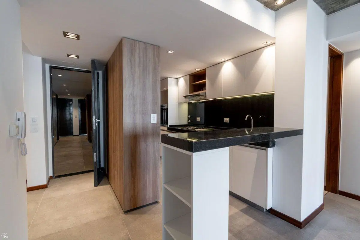 VENTA DEPARTAMENTO 3 DORMITORIOS CON BALCON CORRID 2