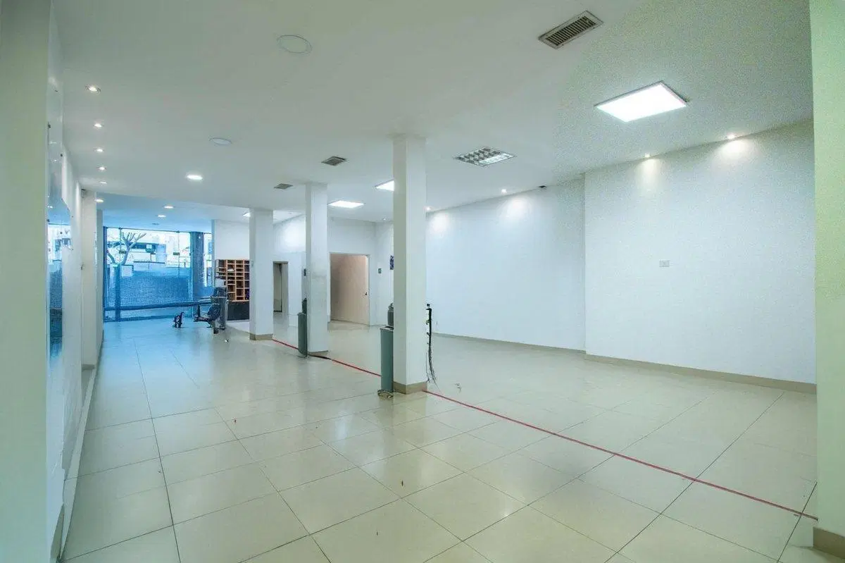 LOCAL COMERCIAL EN ALQUILER CENTRO 4