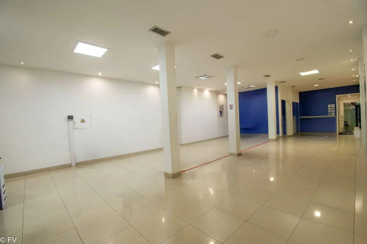 LOCAL COMERCIAL EN ALQUILER CENTRO 3