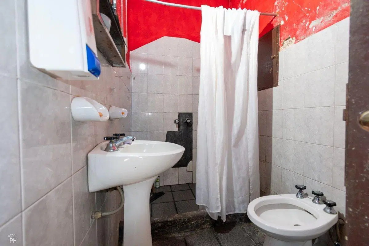 CASA PARA RECICLAR DE DOS DORM EN BARRIO LUDUEÑA 5