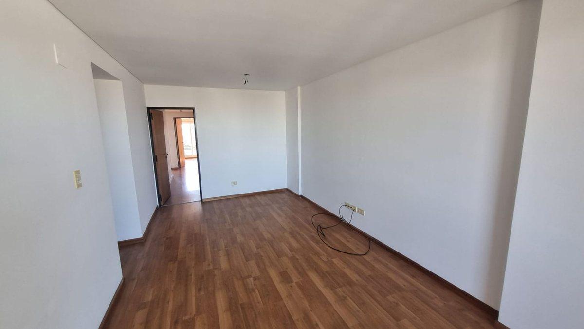 Foto de DEPARTAMENTO EN ALQUILER 2 DORMITORIOS ABASTO, imagen 2