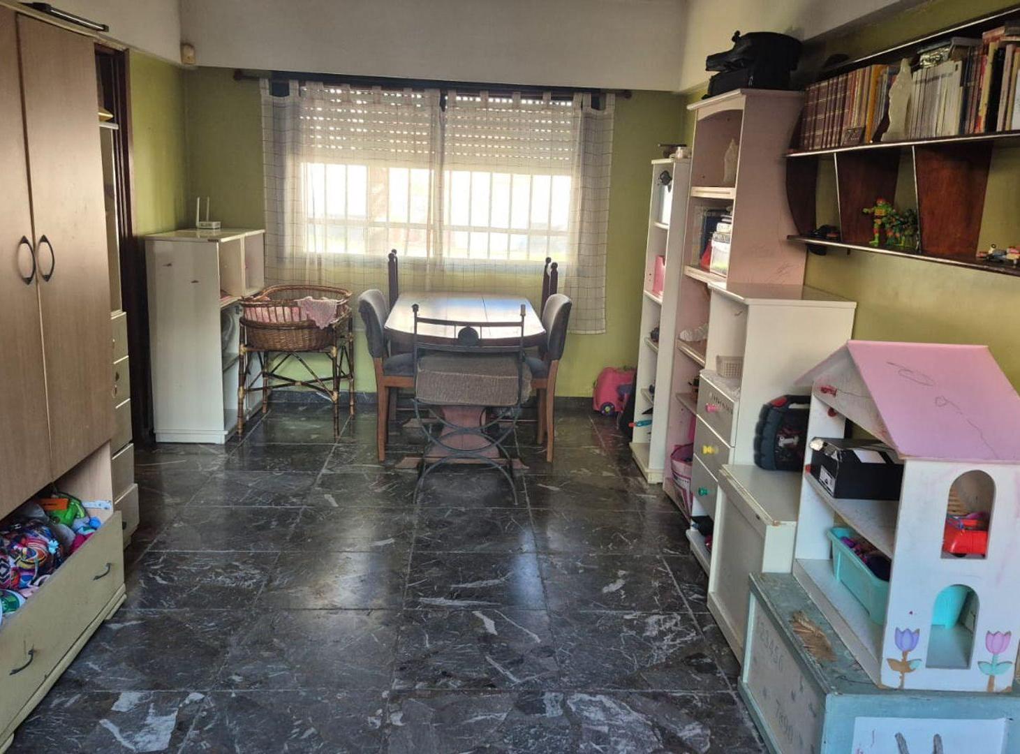 Foto de CASA EN VENTA 2 DORMITORIOS BARRIO ALVEAR, imagen 4
