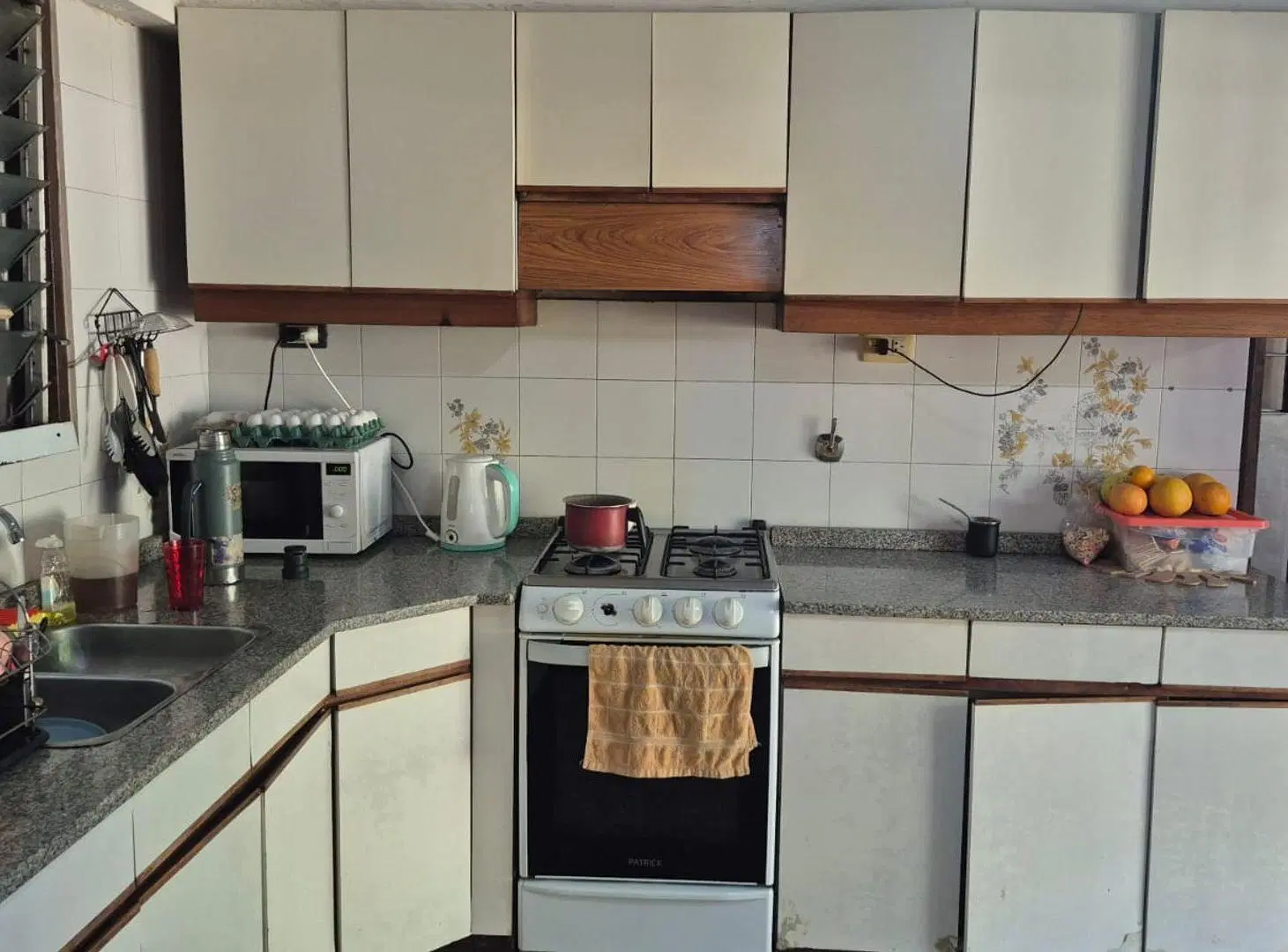 CASA EN VENTA 2 DORMITORIOS BARRIO ALVEAR 3