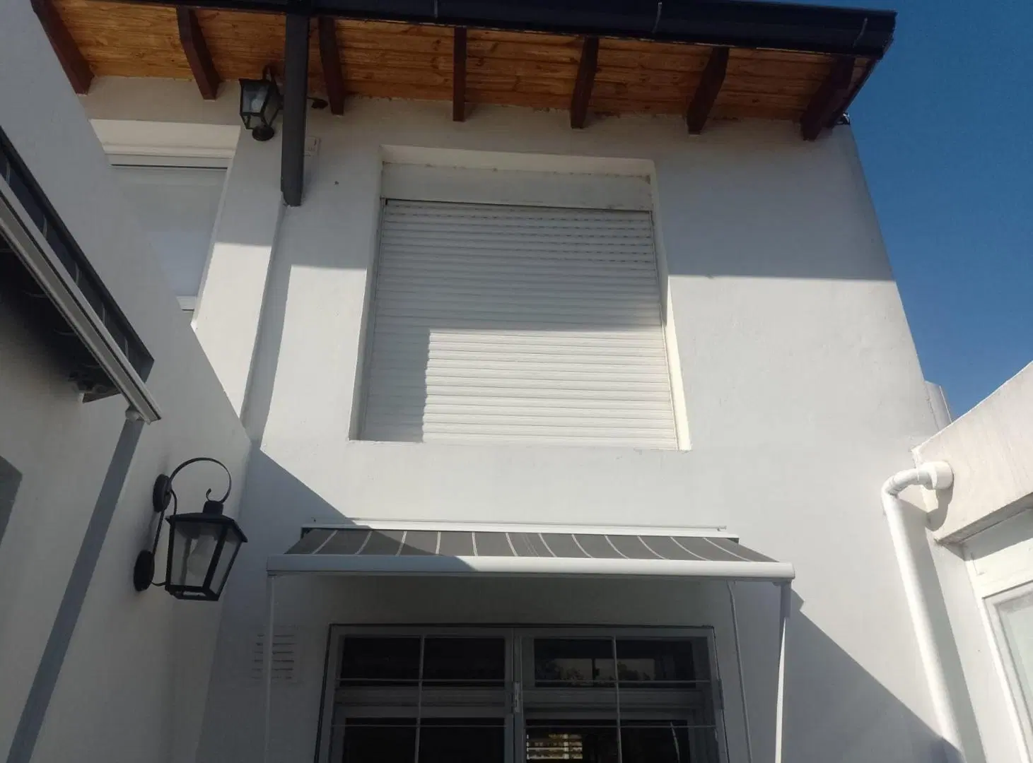 VENTA CASA INTERNA PASILLO 4  DORMITORIOS ARROYITO 5