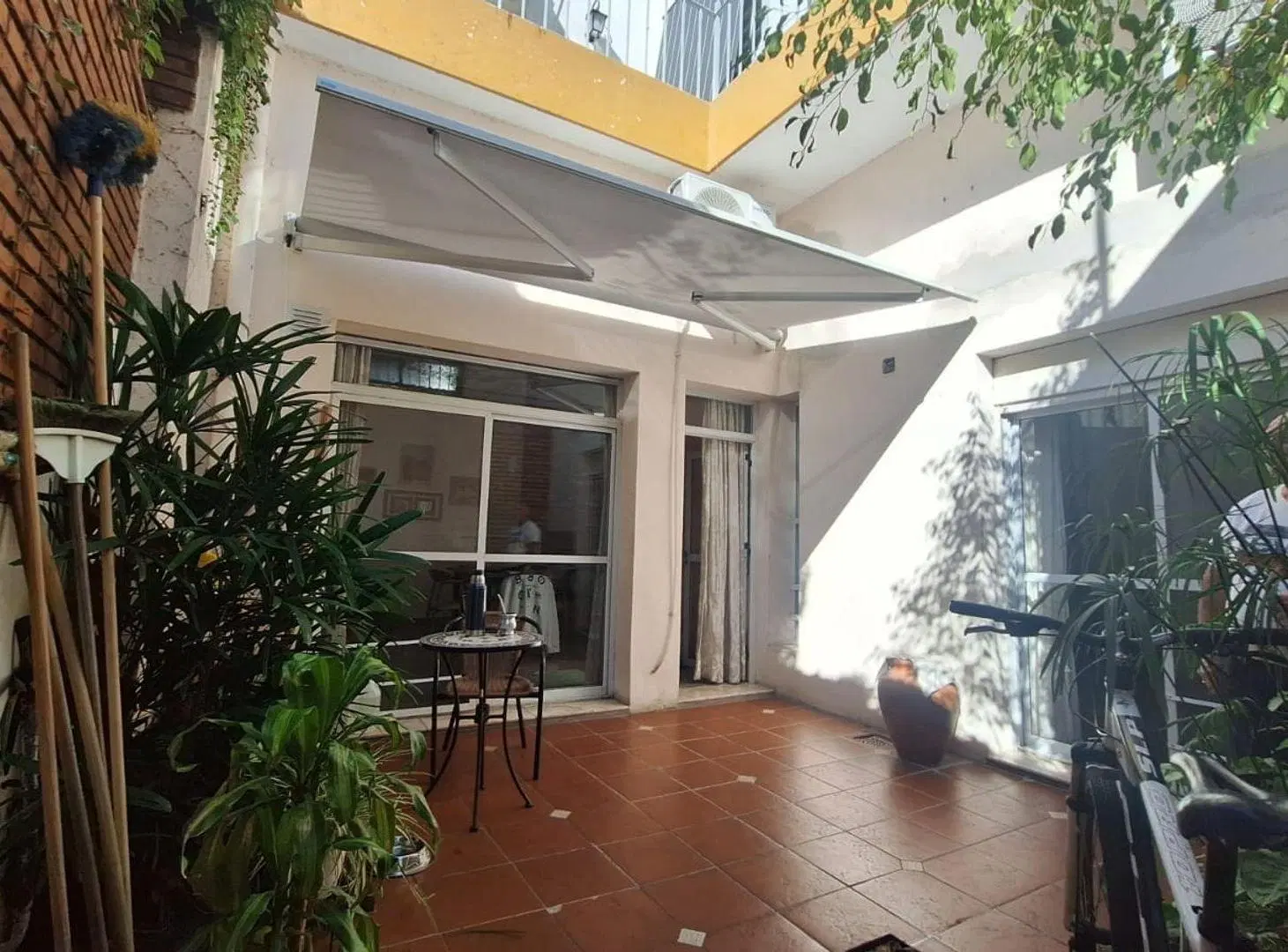 VENTA CASA INTERNA PASILLO 4  DORMITORIOS ARROYITO 5