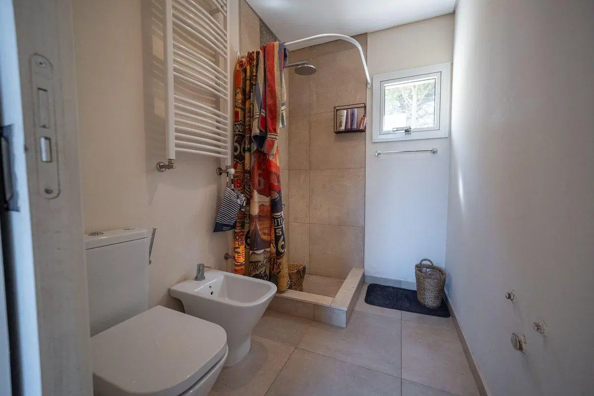 CASA EN VENTA 3 DORMITORIOS PUERTO ROLDÁN 5