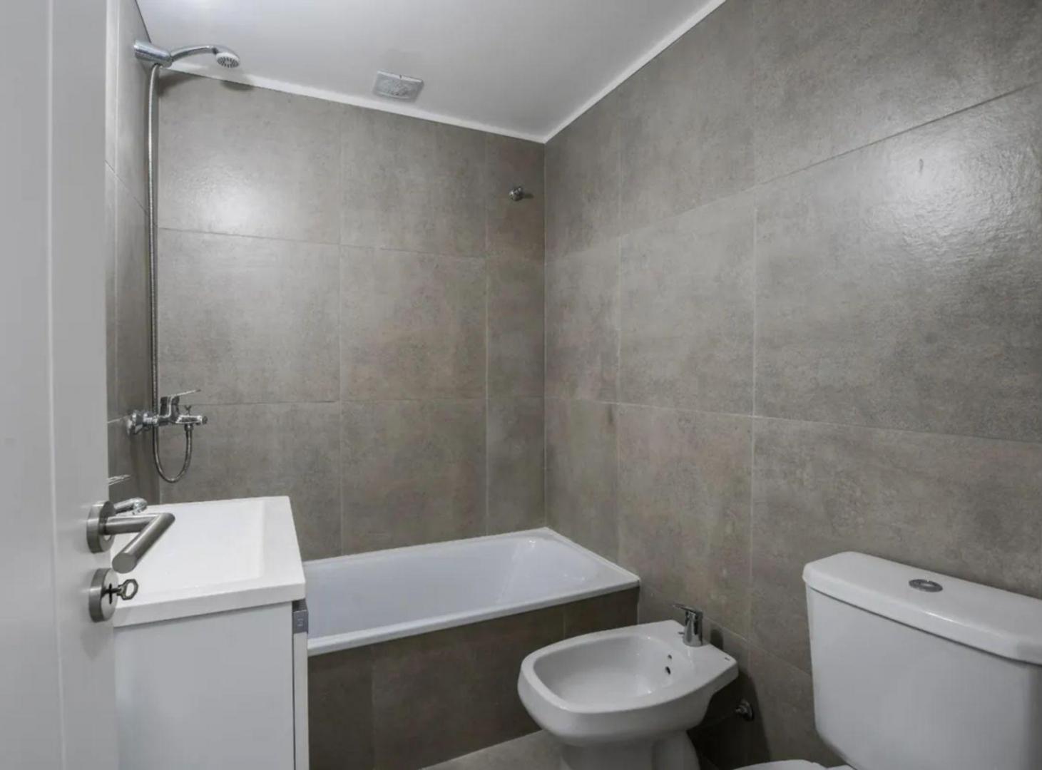 Foto de VENTA DEPARTAMENTO 1 DORMITORIO LOURDES, imagen 2