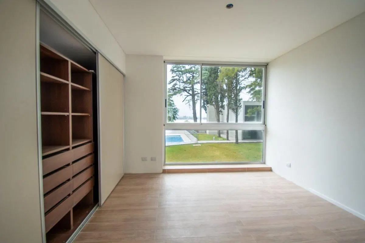 VENTA DE DEPARTAMENTO DOS DORMITORIOS ALBERDI 4