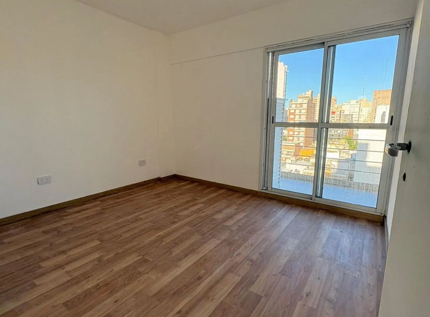 ALQUILER DEPARTAMENTO 2 DORMITORIOS CENTRO ABASTO 3