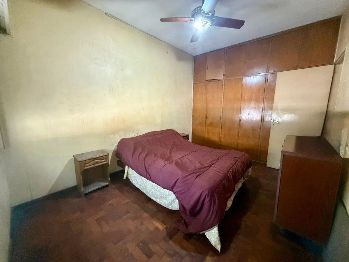 CASA EN VENTA 2 DORMITORIOS + LOCAL COMERCIAL 4