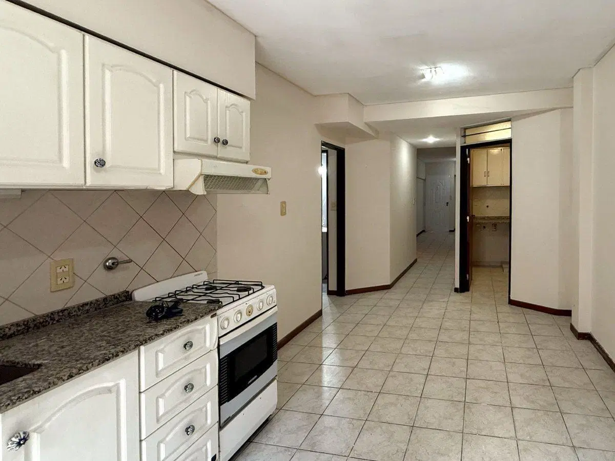 DEPARTAMENTO EN VENTA 3 DORMITORIOS LOURDES 3
