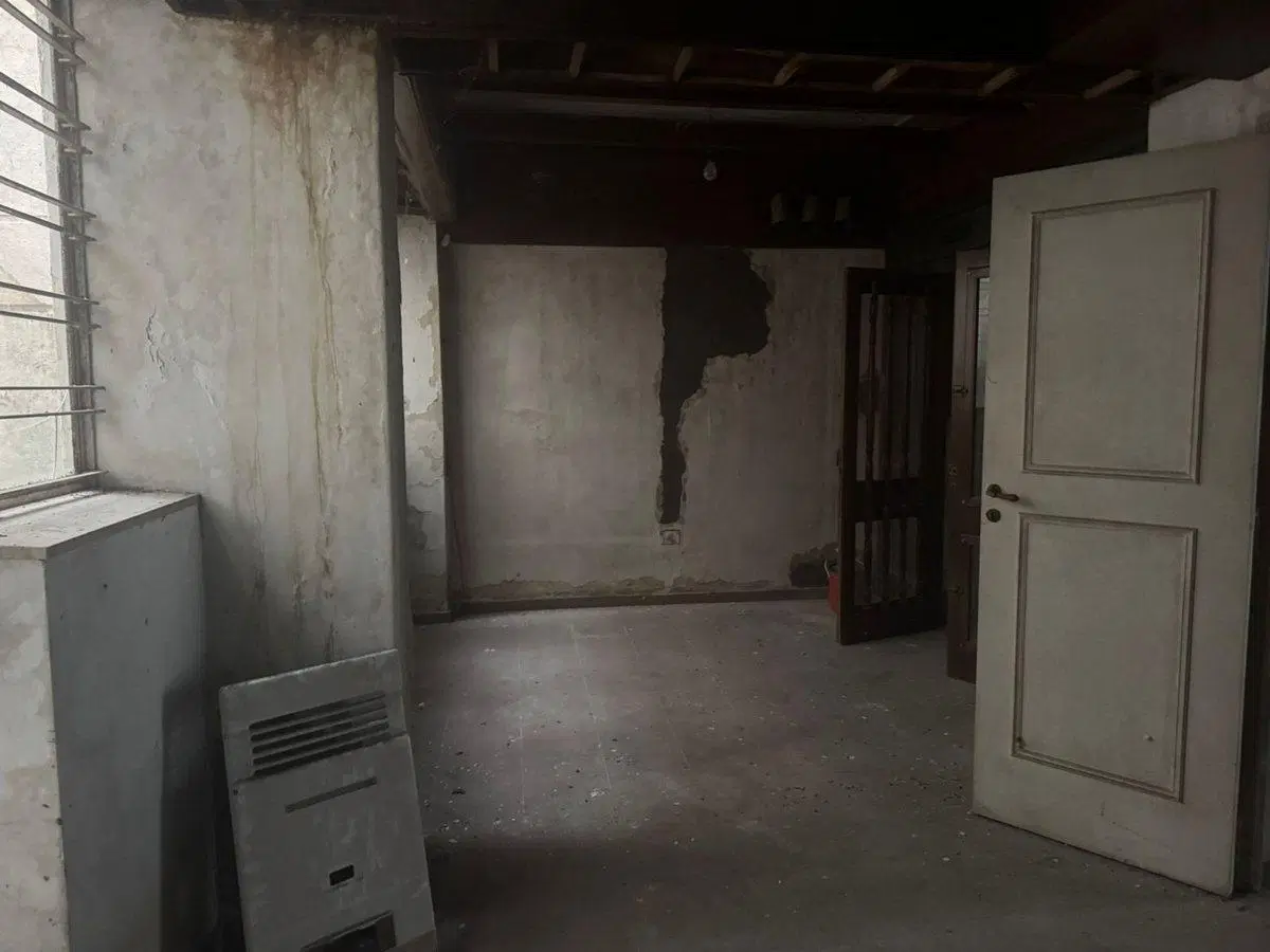 VENTA CASA A RECICLAR CENTRO TRES DORMITORIOS 3