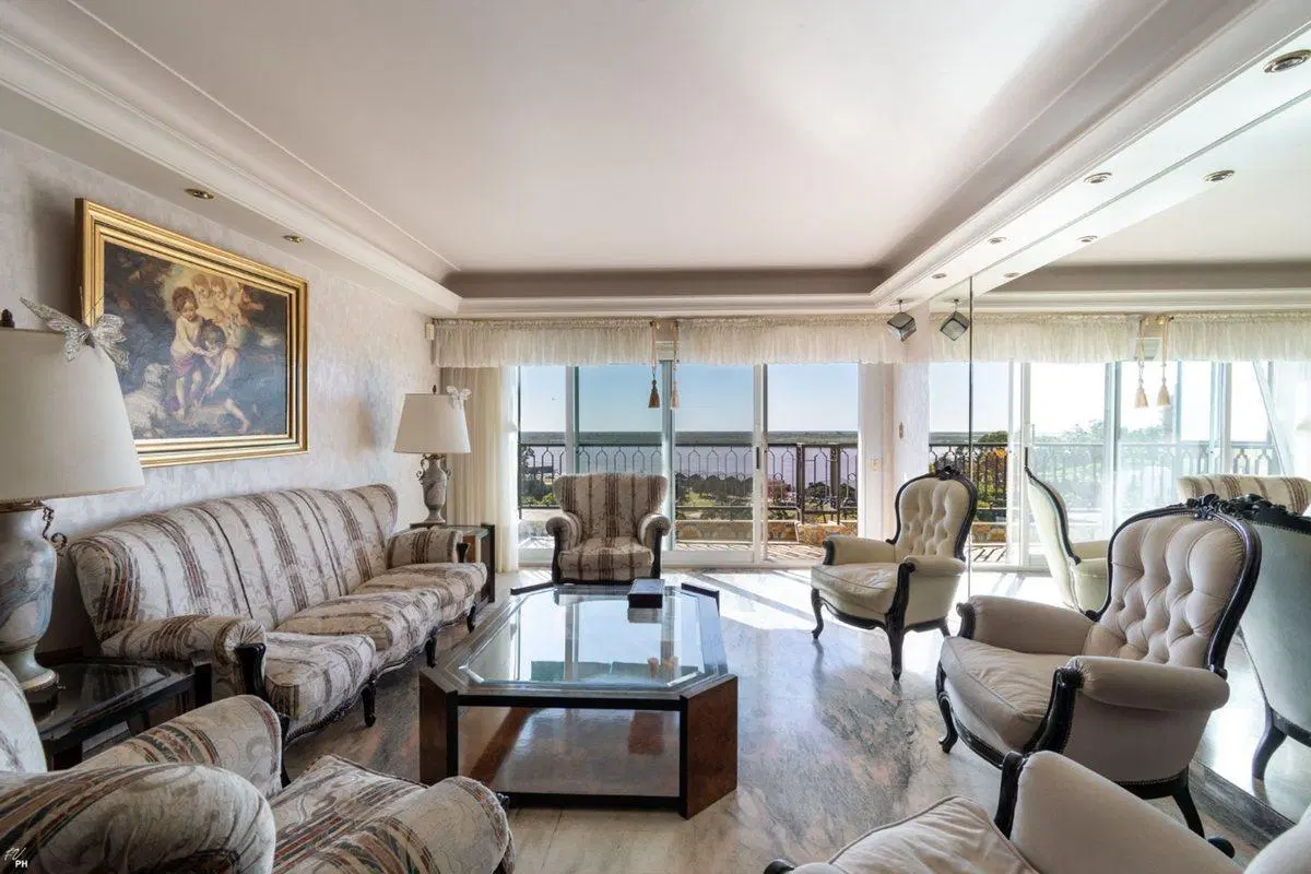 DEPARTAMENTO EN VENTA TRES DORMITORIOS 4