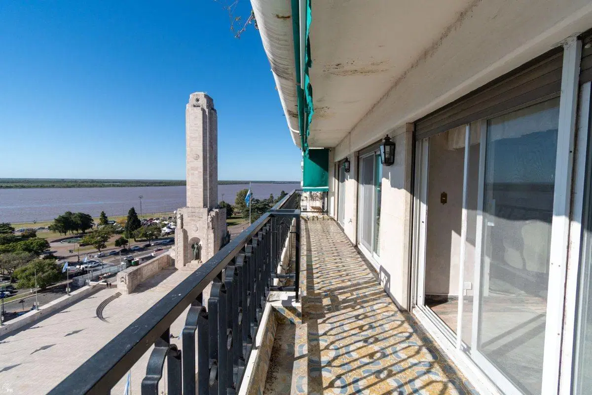 DEPARTAMENTO EN VENTA TRES DORMITORIOS 3