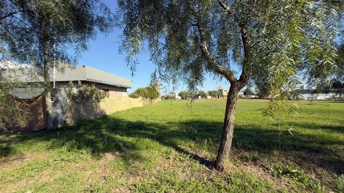 LOTE DE TERRENO EN VENTA LAS ACEQUIAS ROLDAN 4