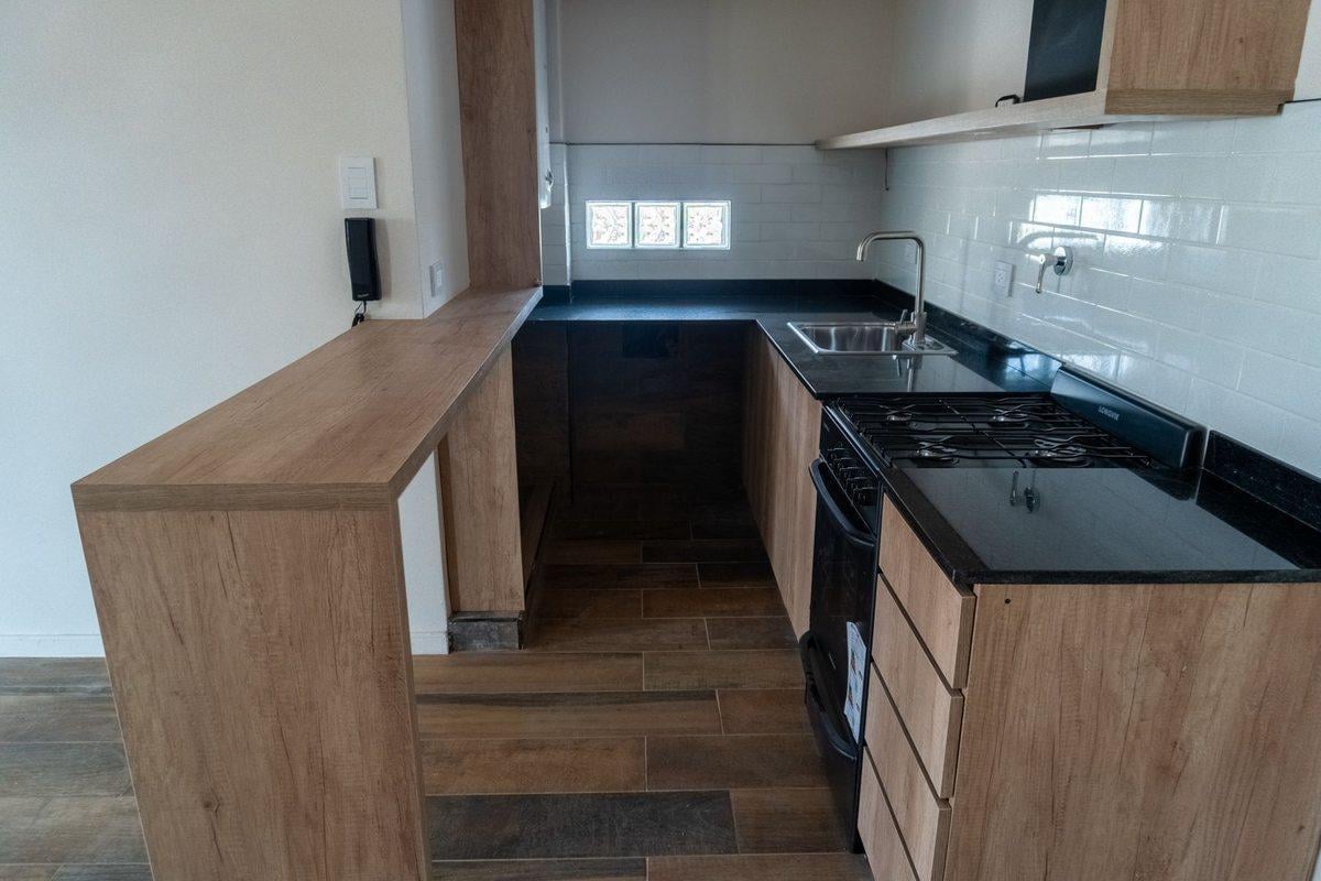 Foto de DEPARTAMENTO EN VENTA 1 DORMITORIO ARROYITO, imagen 3